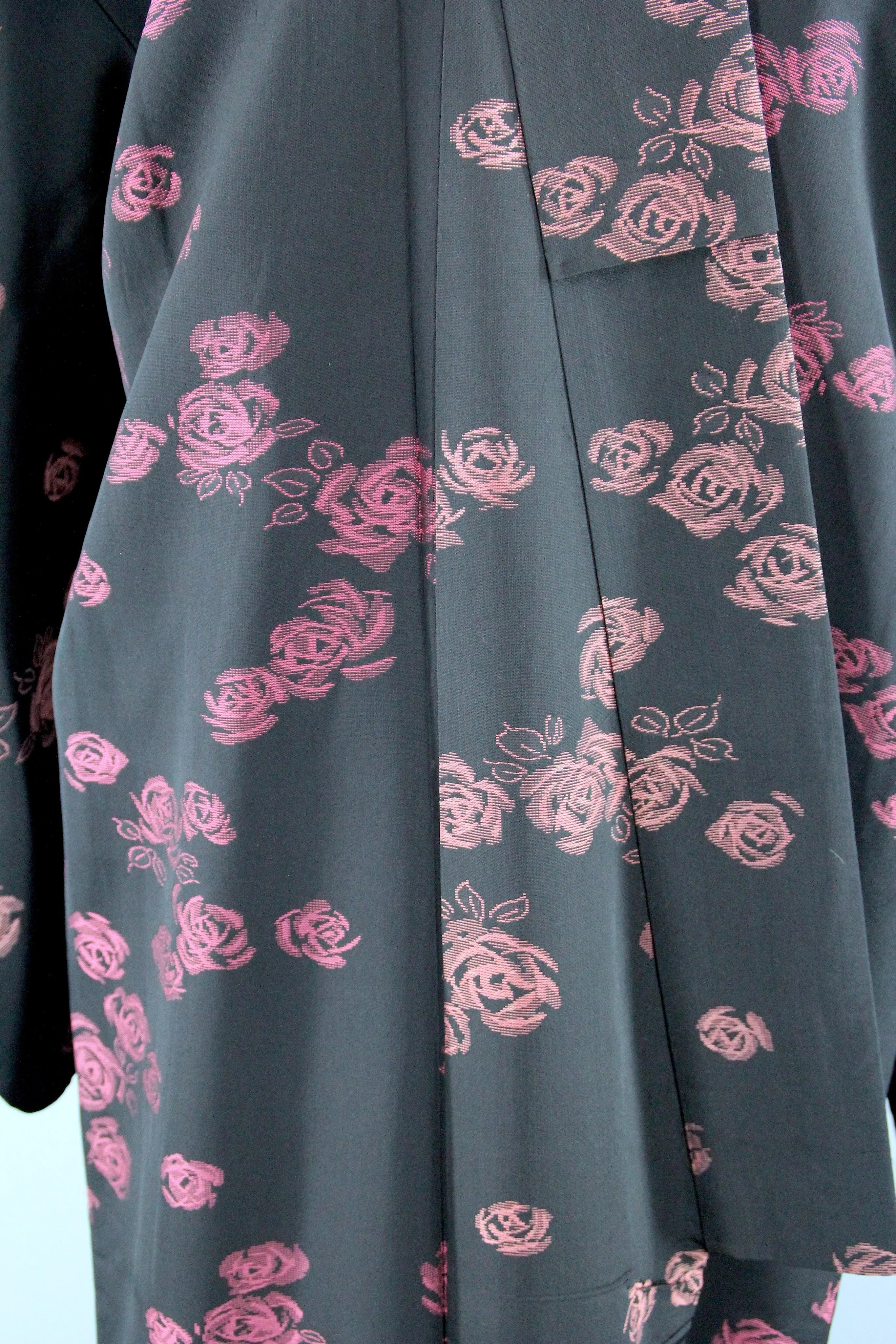 1940s Vintage Silk Kimono Robe / Black Omeshi Rose Floral