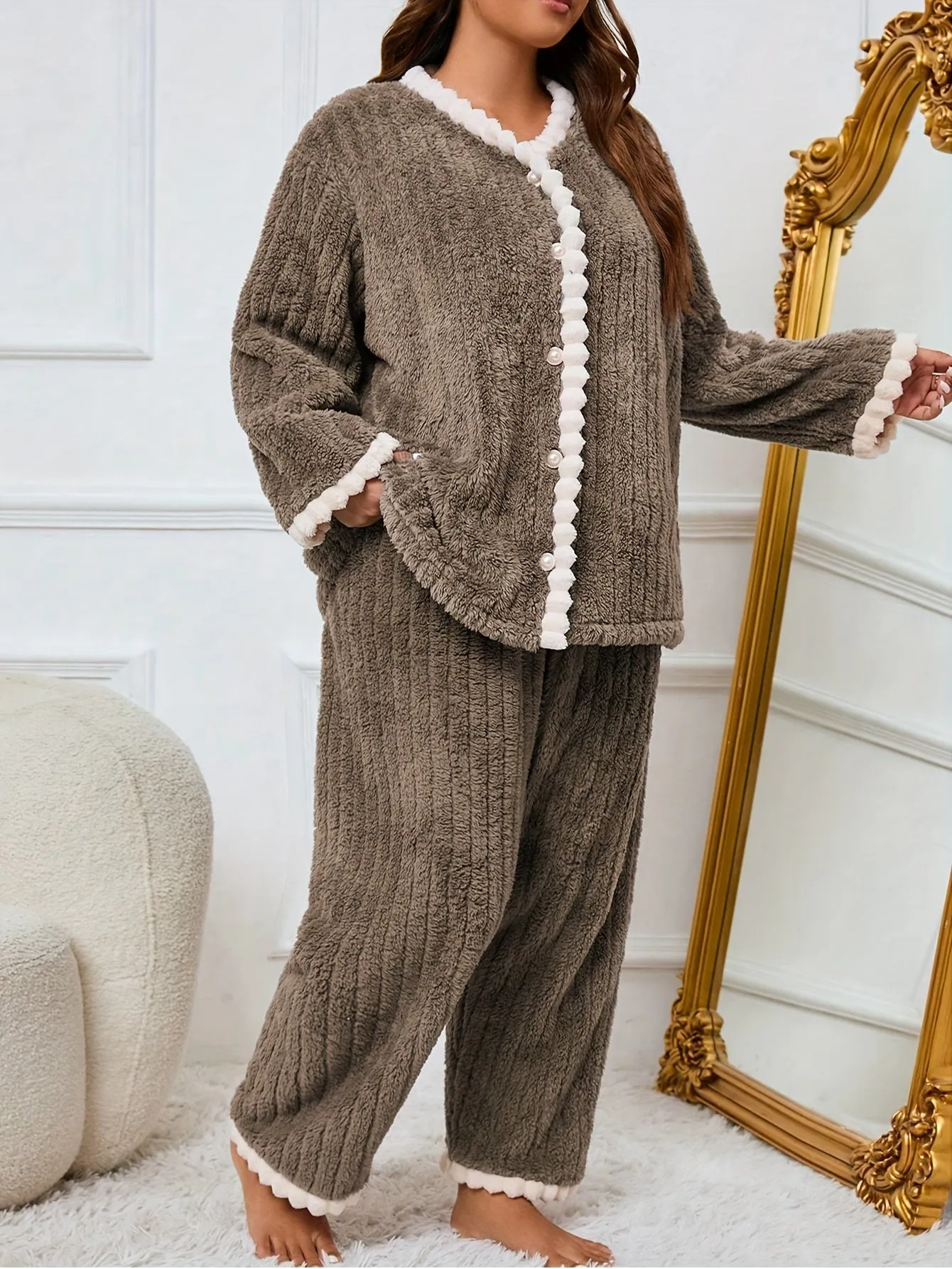 Cozy Chic Women's Plus Size Contrast Trim Pajamas Set