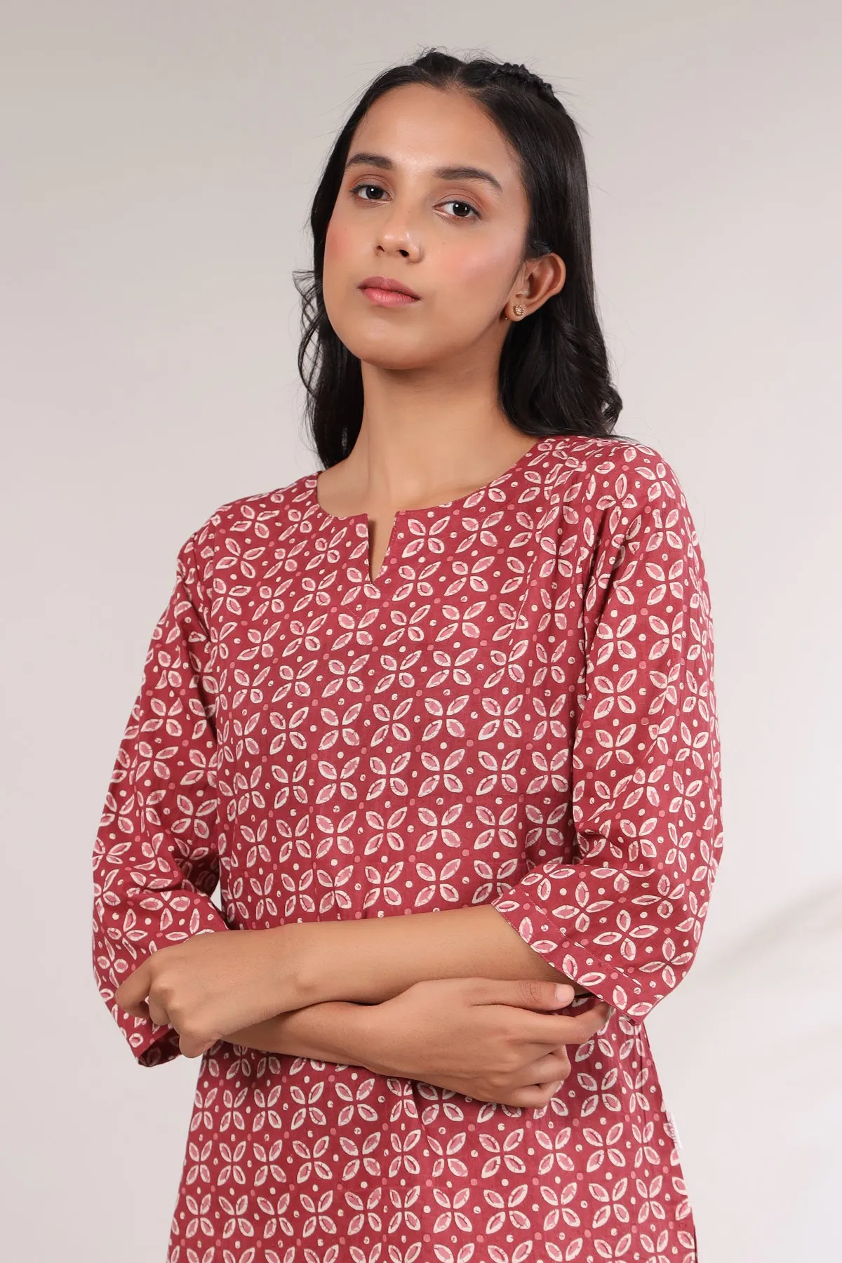 Four Leaf Flower on Wine Loungewear Top Set