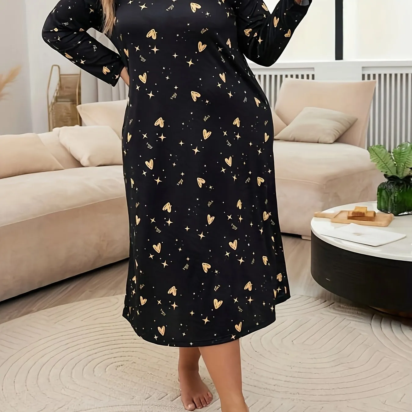 Starlit Romance Plus Size Women's Valentine's Day Elegant Sleep Dress with Heart & Star Print